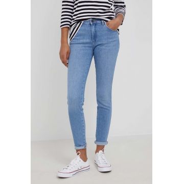 Wrangler jeansi Skinny In The Clouds femei, medium waist