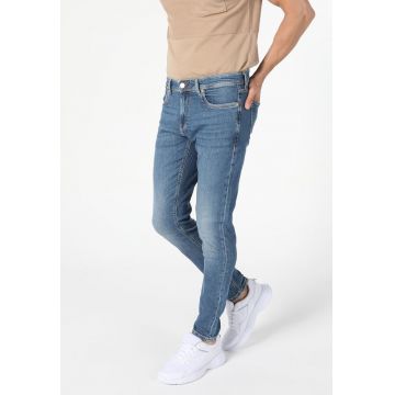 Blugi skinny cu talie medie