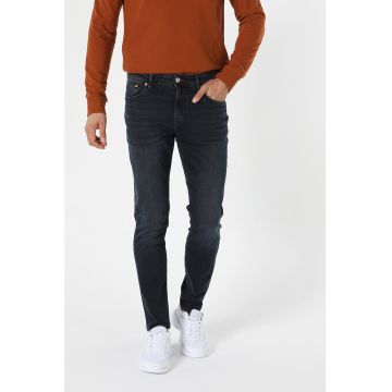 Blugi slim fit cu 5 buzunare