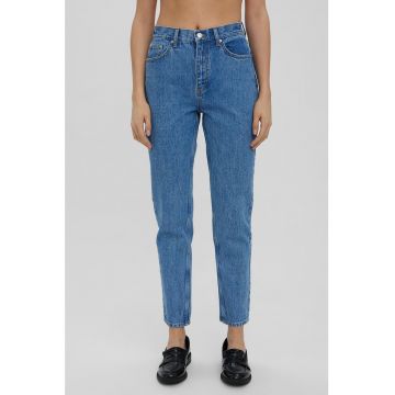 Blugi mom fit cu talie inalta