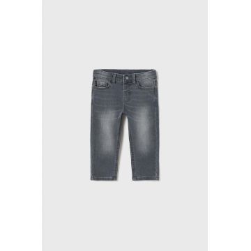 Mayoral jeans bebelusi