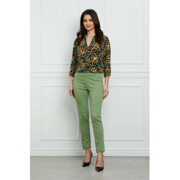Pantaloni Dy Fashion verde fistic cu nasturi decorativi Pantaloni Dy Fashion verde fistic cu nasturi decorativi