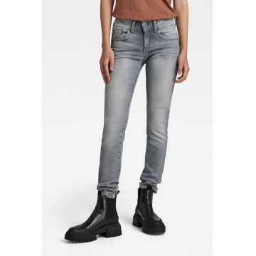 Blugi slim fit cu aspect decolorat Lynn