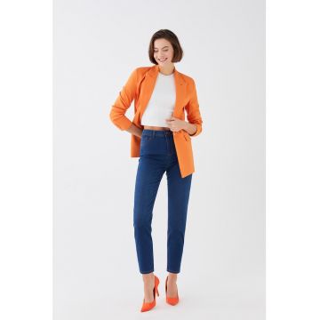 BLugi slim fit cu cusaturi contrastante