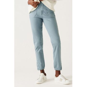 Pantaloni slim fit cu slituri cu fermoar la glezna