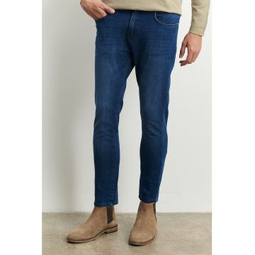 Blugi slim fit