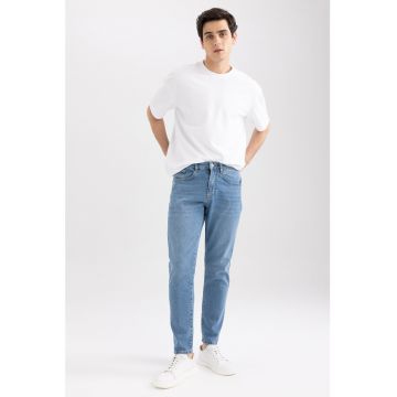 Blugi slim fit