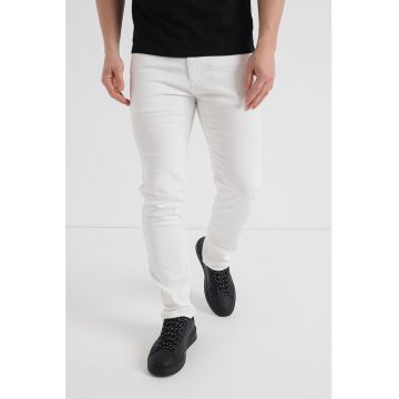 Blugi slim fit cu talie medie