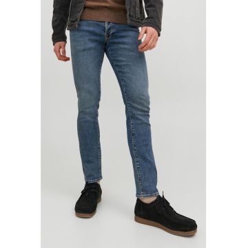 Blugi slim fit