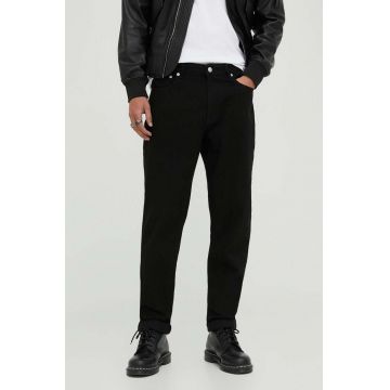 Les Deux pantaloni barbati
