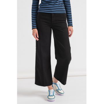 Blugi crop cu croiala conica