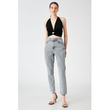 Blugi mom fit cu talie inalta