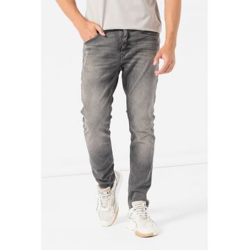 Blugi slim fit conici Delano