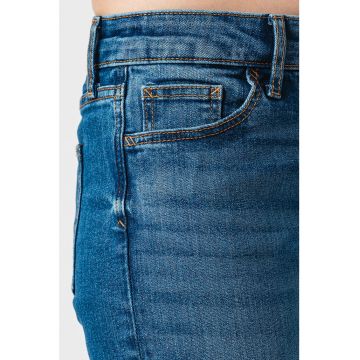 Blugi slim fit cu talie joasa