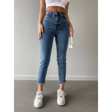 Blugi mom fit elastici cu tiv nefinisat