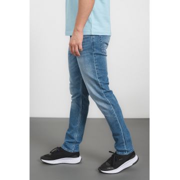 Blugi cu croiala conica si aspect decolorat Taber BC-C