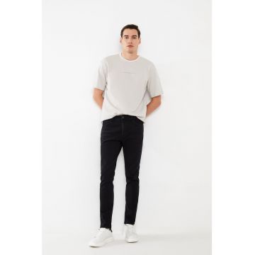 Blugi skinny uni