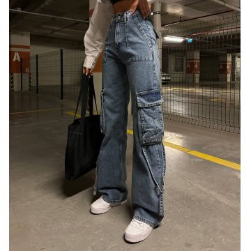 Blugi evazati cargo