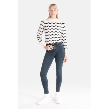 Blugi skinny cu talie inalta