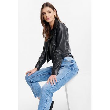 Blugi mom-fit cu aspect decolorat