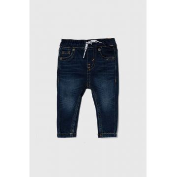 Levi's jeans bebelusi