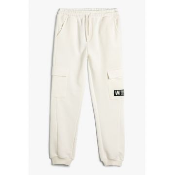 Pantaloni de trening cargo cu snur in talie