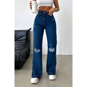 Blugi mom fit RichMood, cu slit scurt pe picior si perforatii asimetrice, Albastru inchis