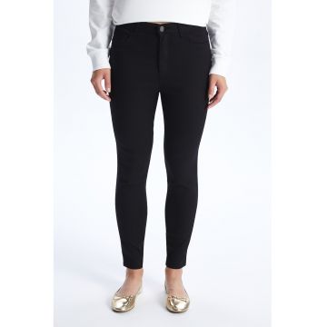 Blugi slim fit cu 5 buzunare