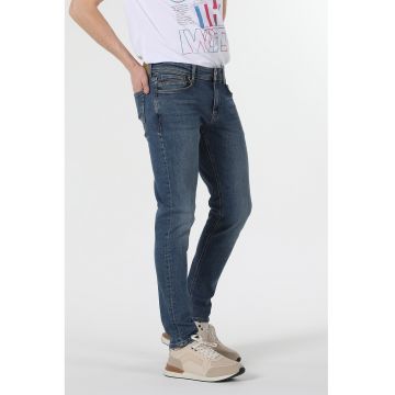 Blugi slim fit cu talie medie