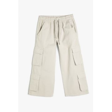 Pantaloni cargo cu snur in talie