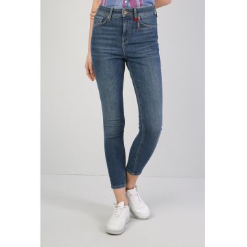 Blugi crop cu talie medie