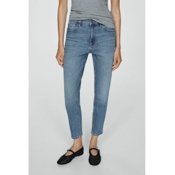 Blugi mom fit