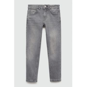 Blugi slim fit