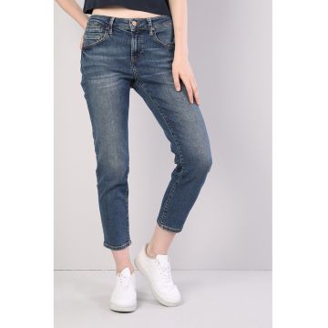Blugi slim fit