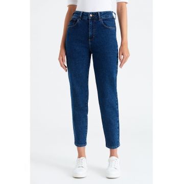 Blugi crop mom fit