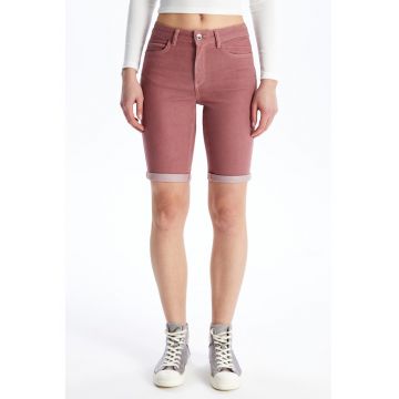 Blugi scurti slim fit cu terminatii rulate
