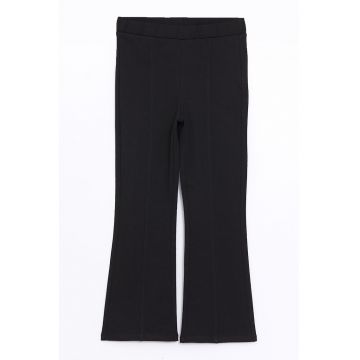 Pantaloni evazati cu talie inalta