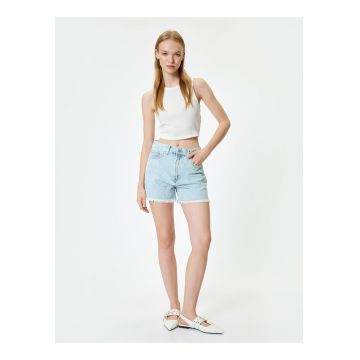 Pantaloni scurti din denim cu margini franjurate
