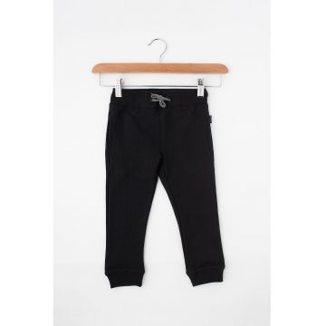 Pantaloni sport cu buzunare