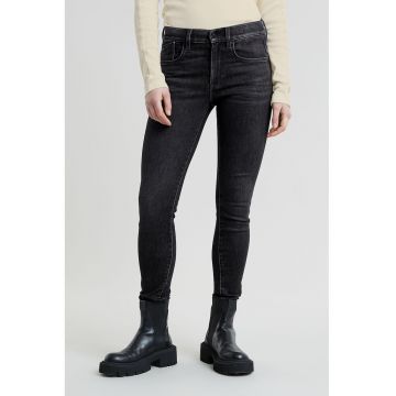 Blugi slim fit