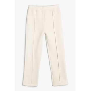 Pantaloni cu talie elastica
