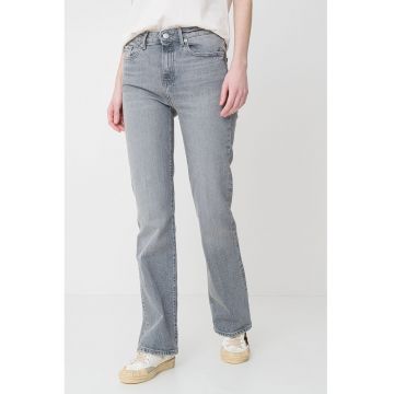 Blugi bootcut
