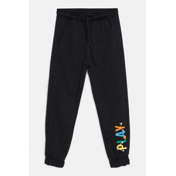 Pantaloni de trening cu snur de ajustare si buzunare laterale