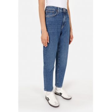 Blugi boyfriend fit