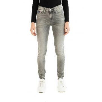 Blugi skinny  Model