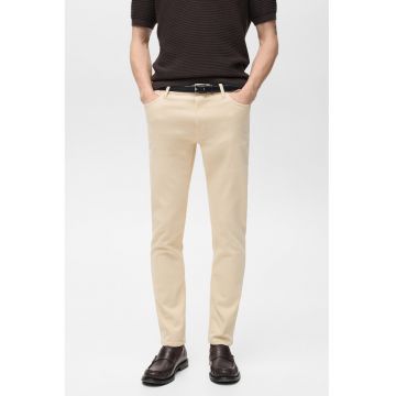 Pantaloni chino din amestec de bumbac