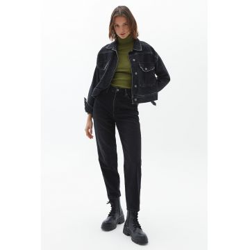 Blugi crop conici