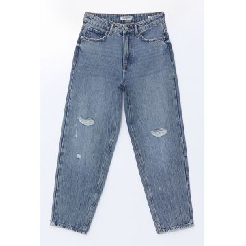 Blugi crop cu croiala boyfriend
