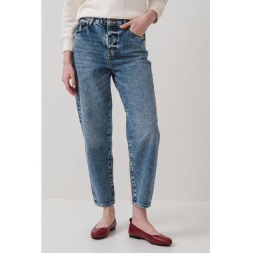 Blugi crop cu talie medie