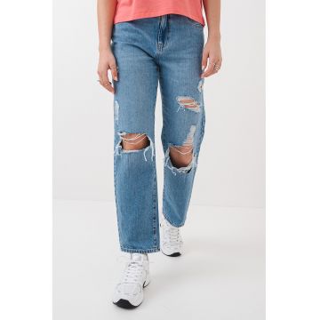Blugi mom fit